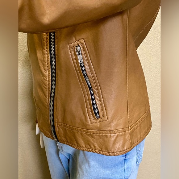 Forever 21 Faux Leather Moto Jacket - Picture 8 of 12